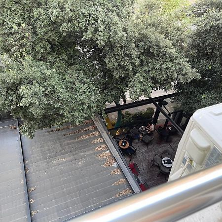 טיראנה Andys Rooms Hotel מראה חיצוני תמונה