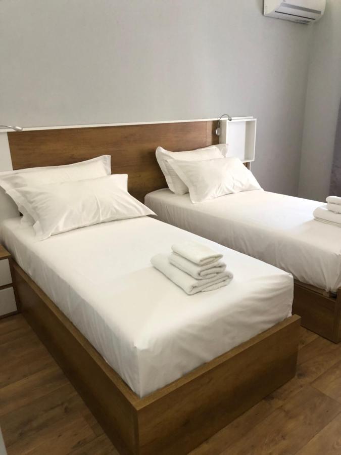 טיראנה Andys Rooms Hotel מראה חיצוני תמונה