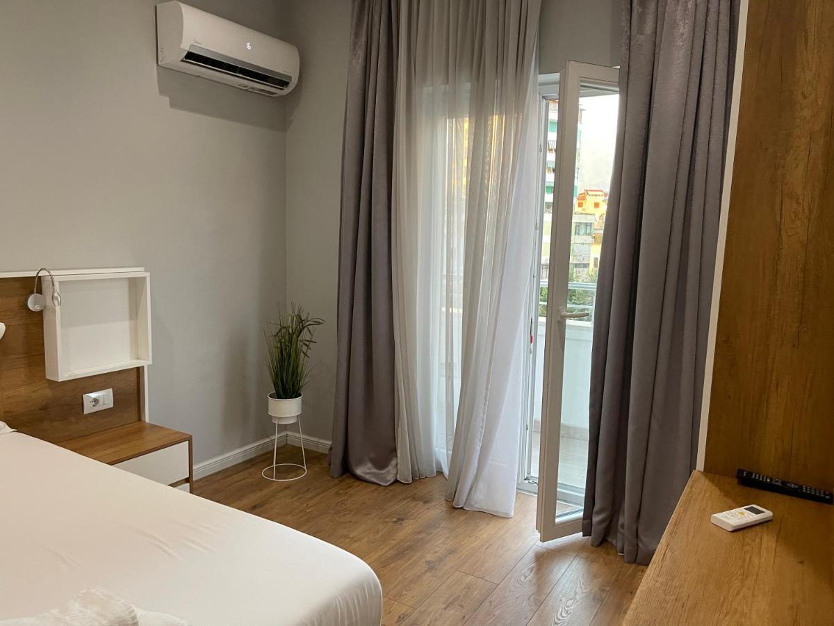 טיראנה Andys Rooms Hotel מראה חיצוני תמונה