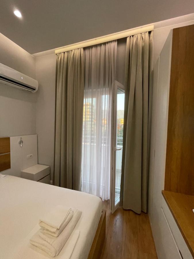 טיראנה Andys Rooms Hotel מראה חיצוני תמונה