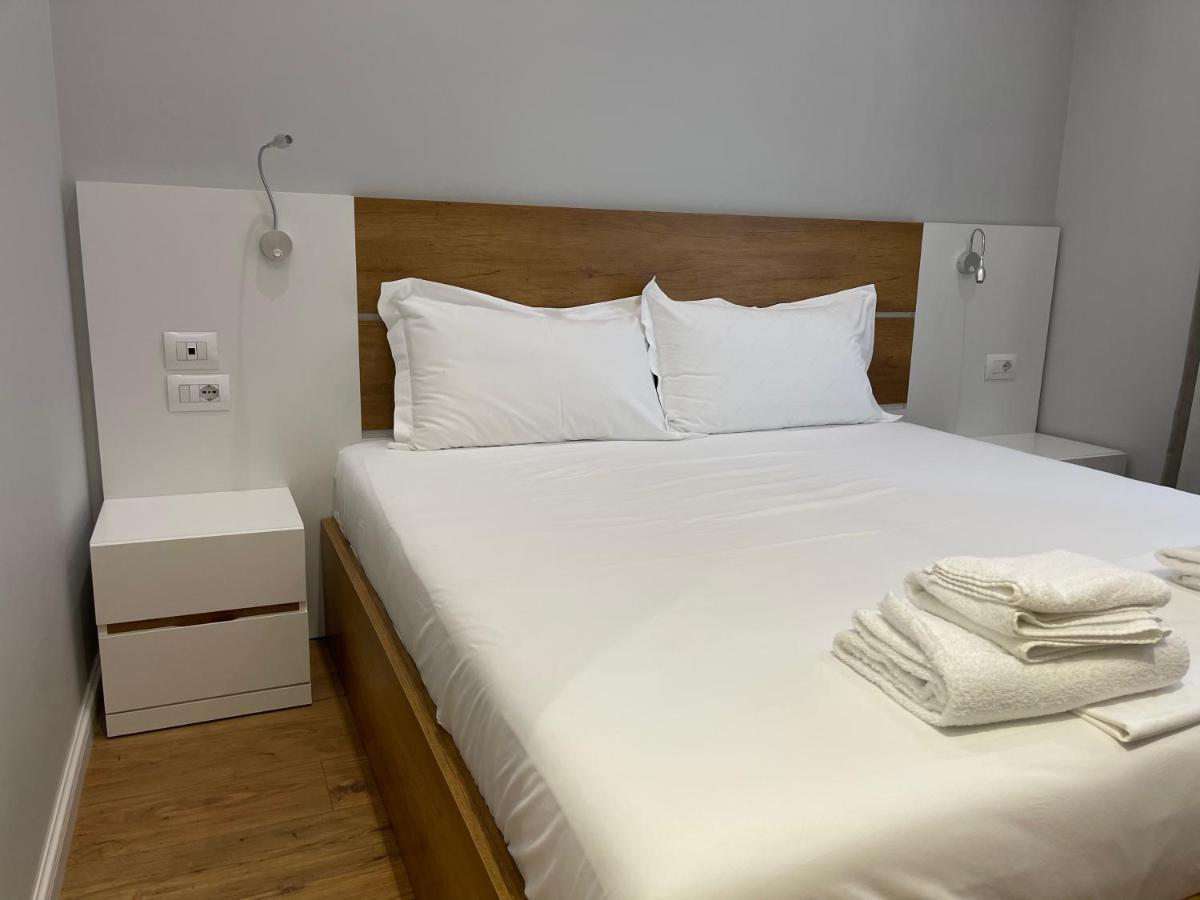 טיראנה Andys Rooms Hotel מראה חיצוני תמונה