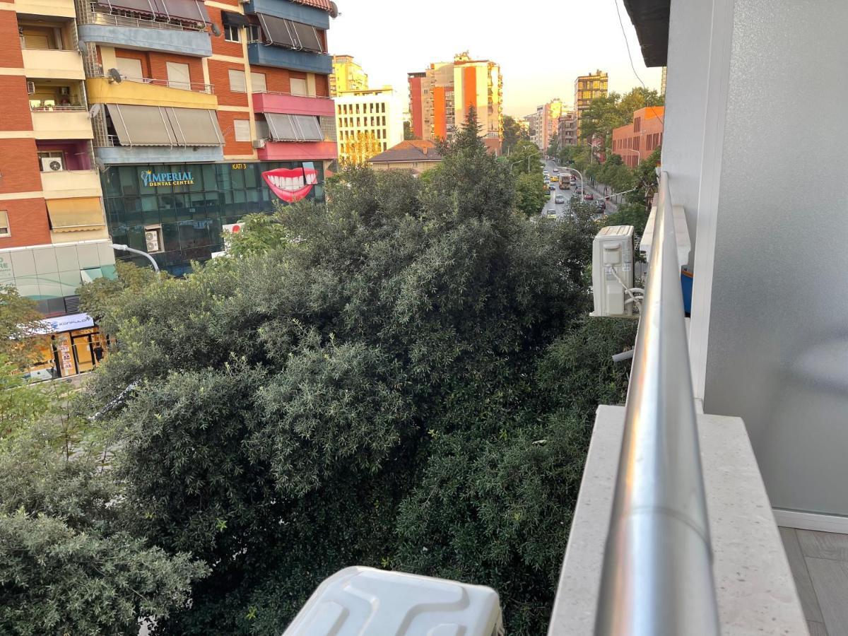 טיראנה Andys Rooms Hotel מראה חיצוני תמונה